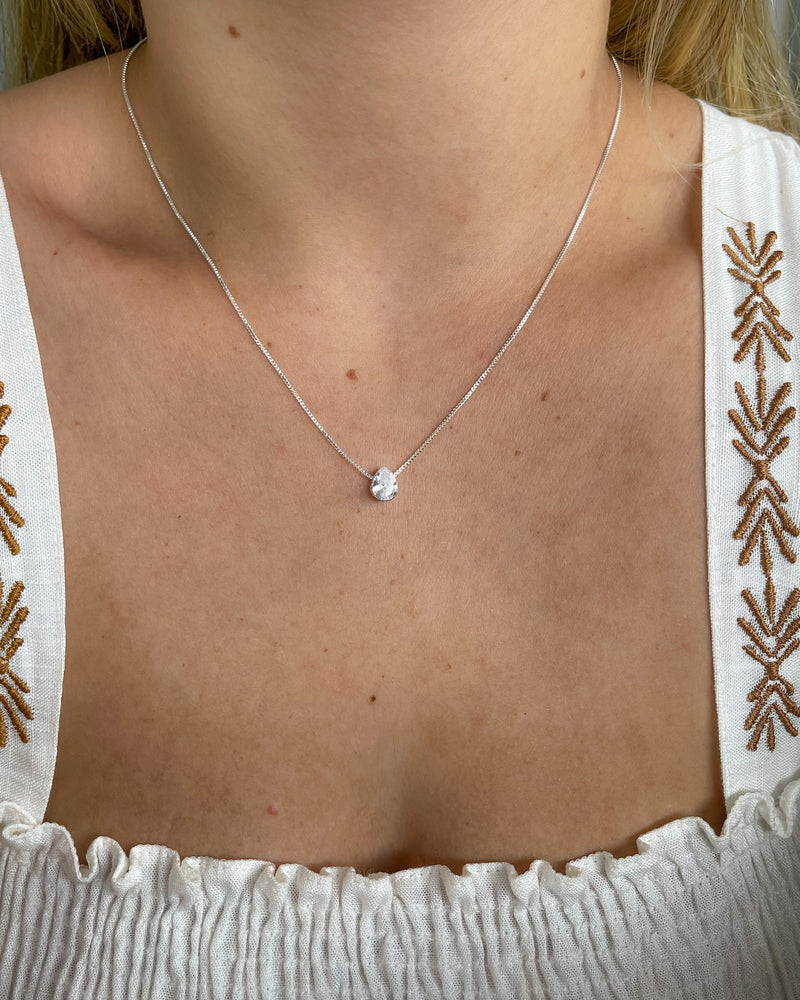 Colar Pingente Gota Cristal - Semijoia Banhado a Prata