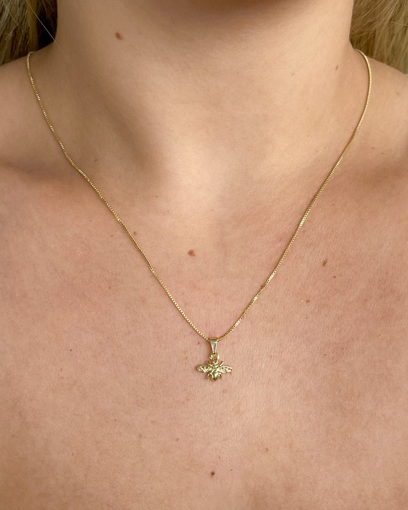 Colar Pingente Abelha - Semijoia Banhado em Ouro 18k