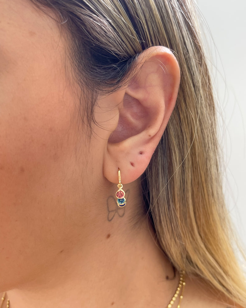 Argolinha com Pingente Zircônias Coloridas Banhado a Ouro 18k - Semijoia Banhada