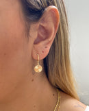 Argolinha com Pingente Moeda Riscada - Semijoia Banhado em Ouro 18k