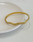 Bracelete Ondas Cravejado  - Semijoia em Aço Inox Ouro