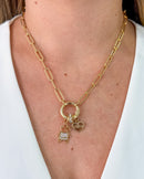 Colar Fecho Boia com Pingente Filho - Semijoia Banhado em Ouro 18k