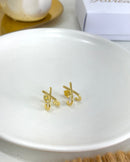 Ear Hook X - Semijoia Banhada a Ouro 18k