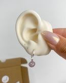 Argolinha com Pingente Rosa dos Ventos - Semijoia Banhado a Prata