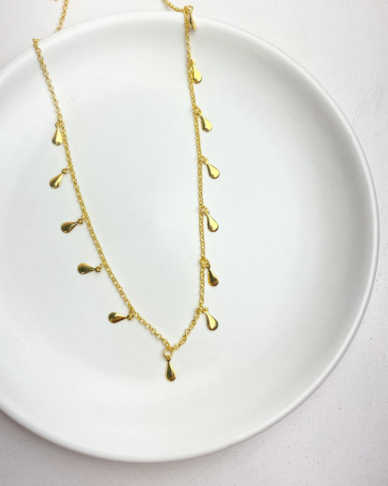 Colar Gotinhas Penduradas - Semijoia Banhado em Ouro 18k