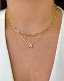 Conjunto de Colares Letra + Corrente - Semijoia Folheada a Ouro 18k