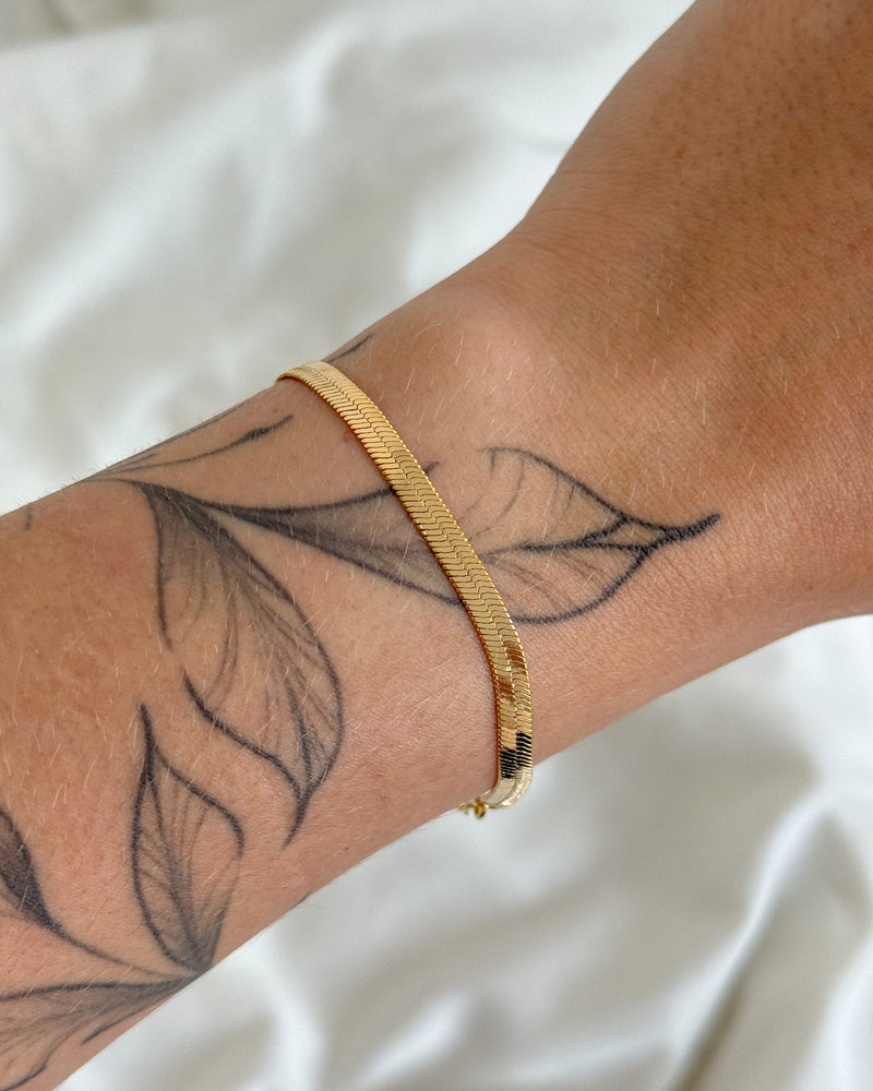 Pulseira Fita Laminada - Semijoia Folheada a Ouro 18k