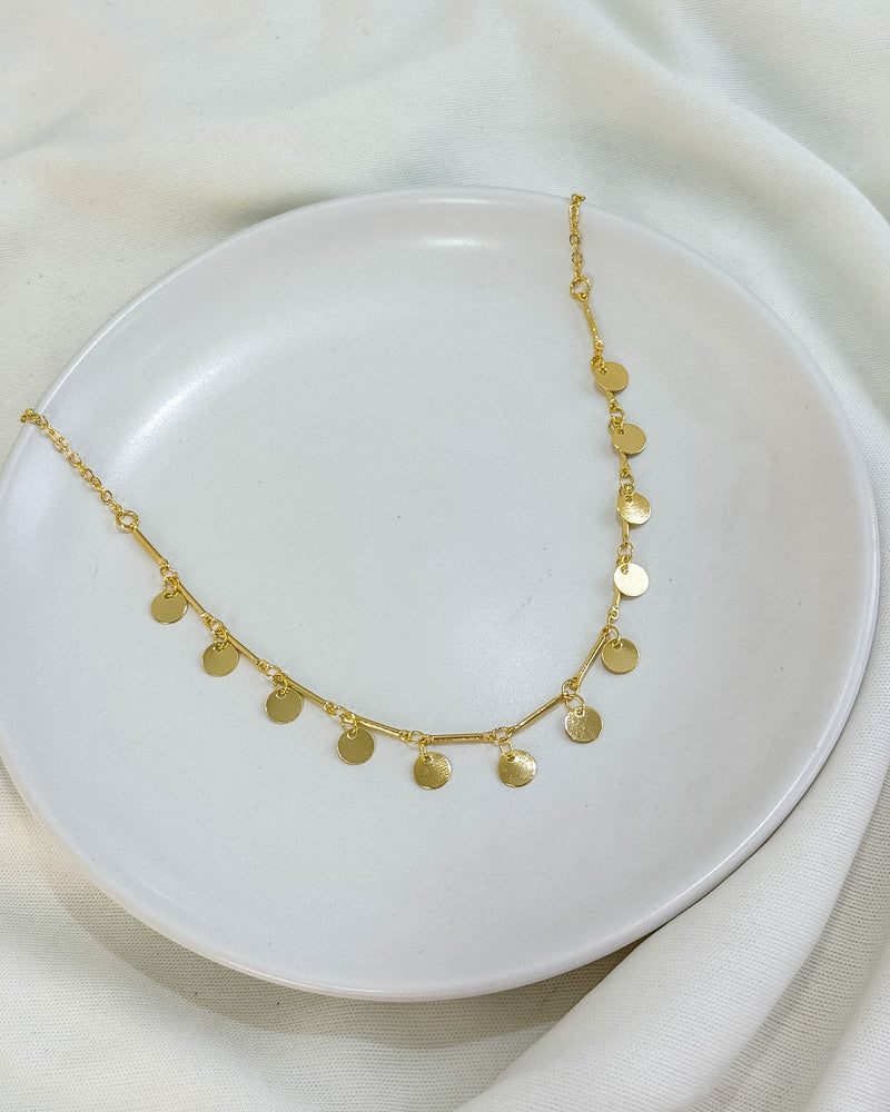 Colar Choker Medalhas Peduradas - Semijoia Folheada a Ouro 18k