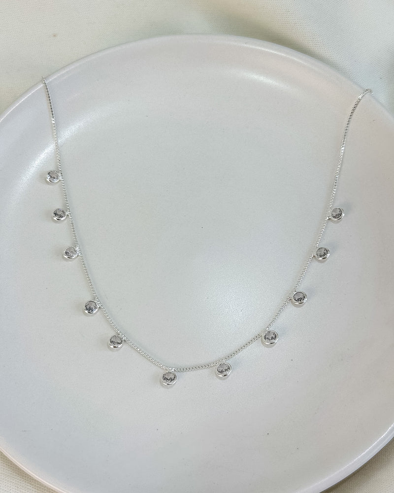 Colar Choker Pingentes Zircônia Pendurados - Semijoia Folheada a Prata