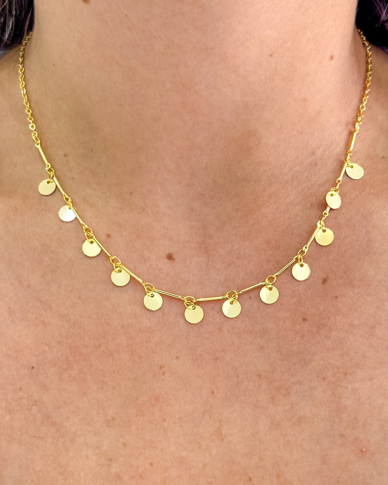 Colar Choker Medalhas Peduradas - Semijoia Folheada a Ouro 18k