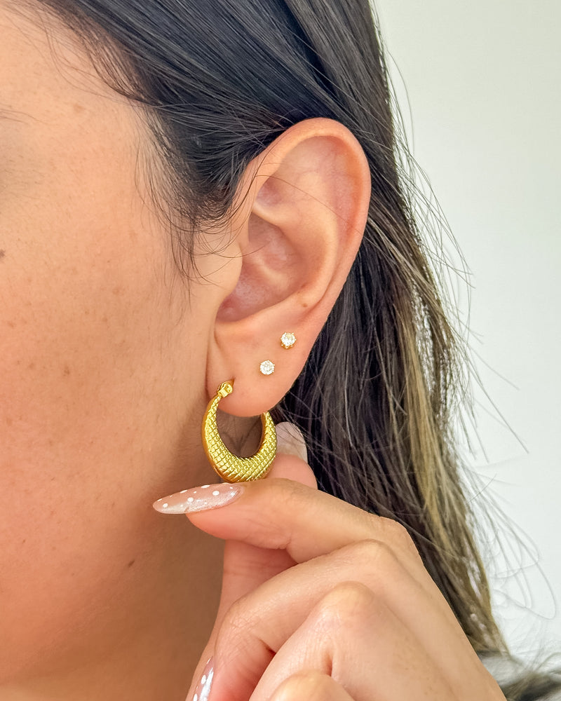 Argola Texturizada - Aço Inoxidável Ouro 18k