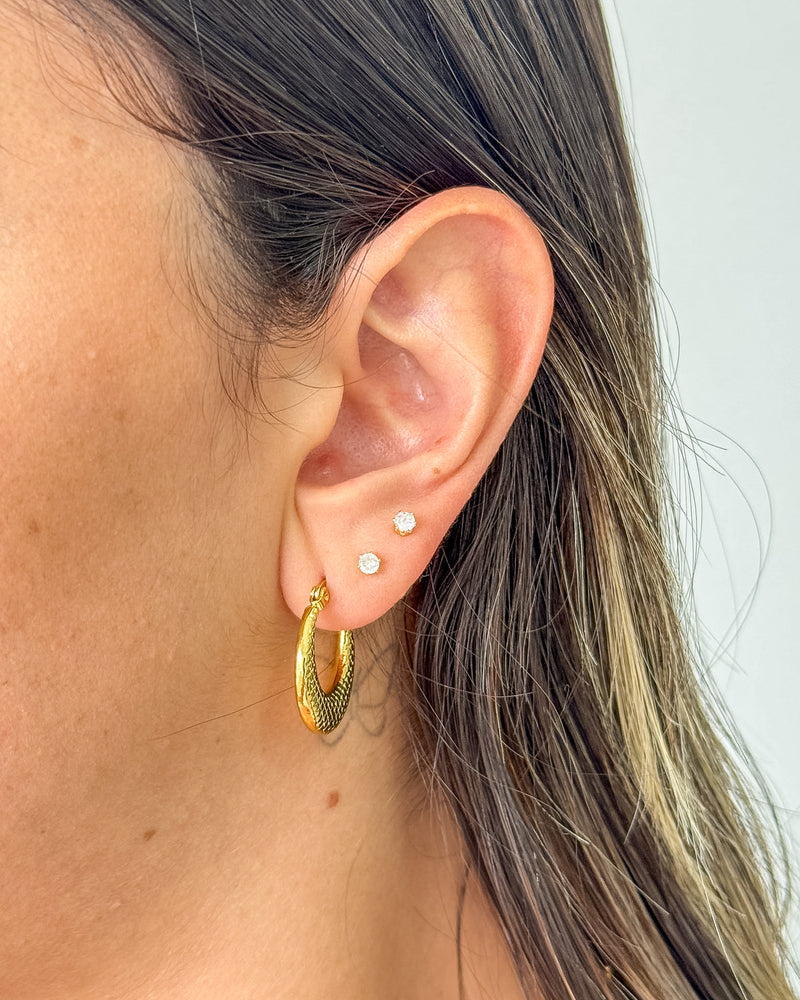 Argola Texturizada - Aço Inoxidável Ouro 18k