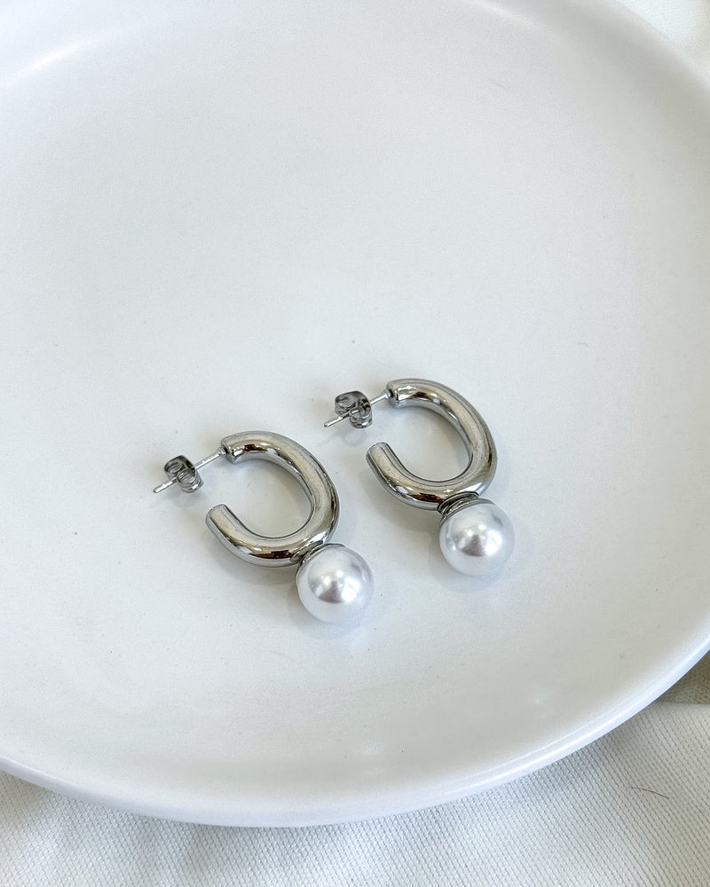 Meia Argola Ponta Pérola - Semijoia em Aço Inoxidável Prata