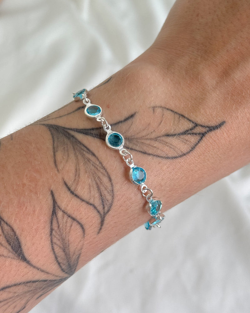 Pulseira Ponto de Luz Azul Tiffy - Semijoia Folheada em Prata