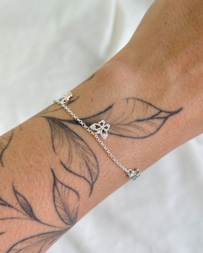 Pulseira Borboleta Cravejada - Semijoia Banhado a Prata