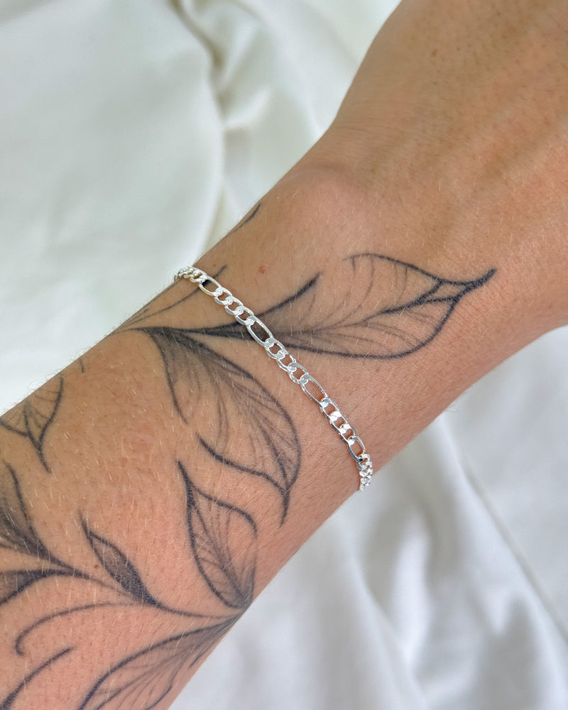 Pulseira Elos Fígaro - Semijoia Banhado a Prata