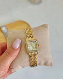 Relógio Feminino Quadrado Square Dourado 21mm