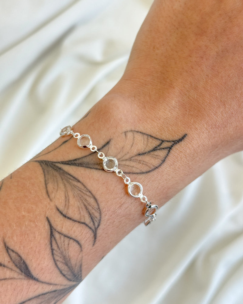 Pulseira Pontos de Luz Cristal - Semijoia Folheada a Prata