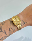 Relógio Feminino Quadrado Românico Dourado 25mm