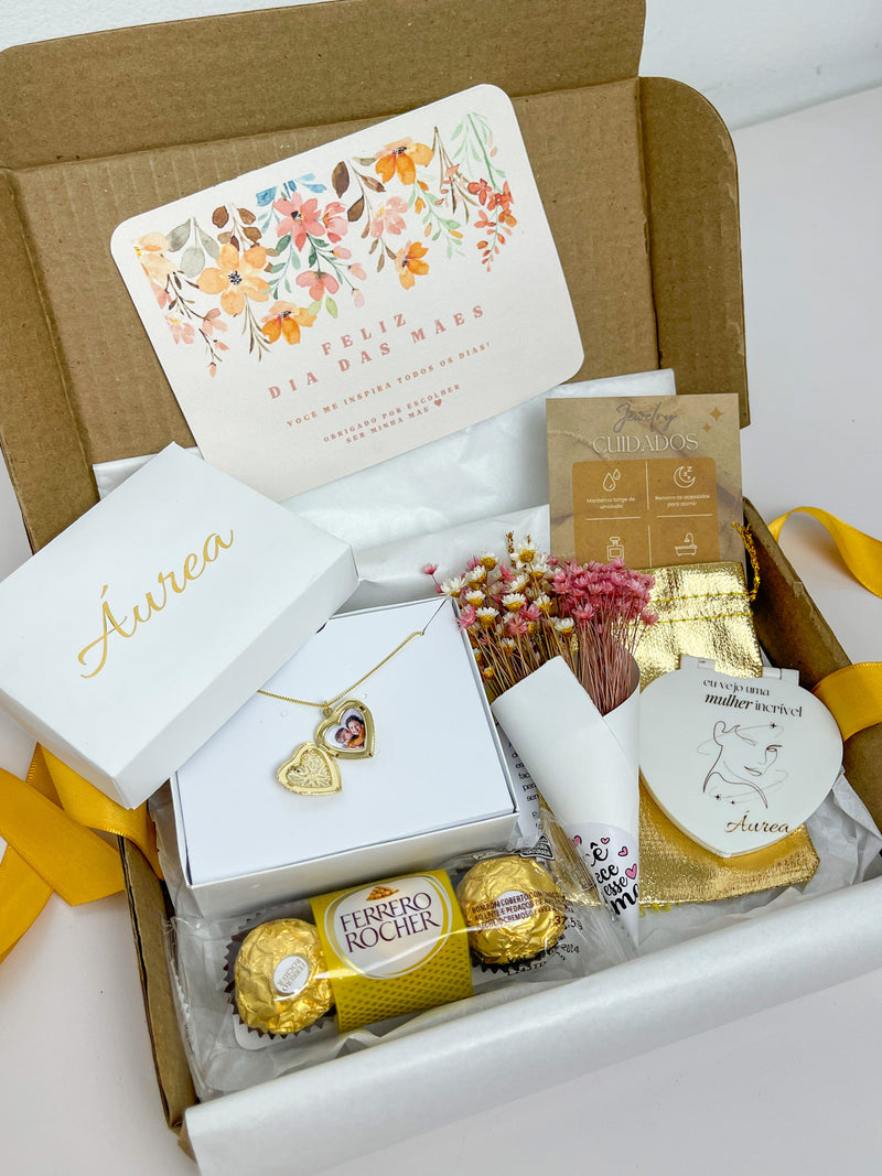 Colar Relicário Oval + Foto Personalizada - Semijoia Banhado a Prata