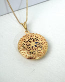 Kit Dia das Mães + Colar Relicário Redondo + Foto Personalizada - Semijoia Banhado em Ouro 18k