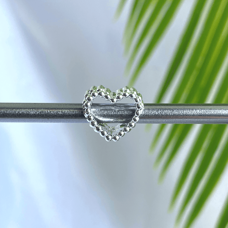 Berloque Separador Coração Detalhado Vazado - Prata - Áurea Acessórios