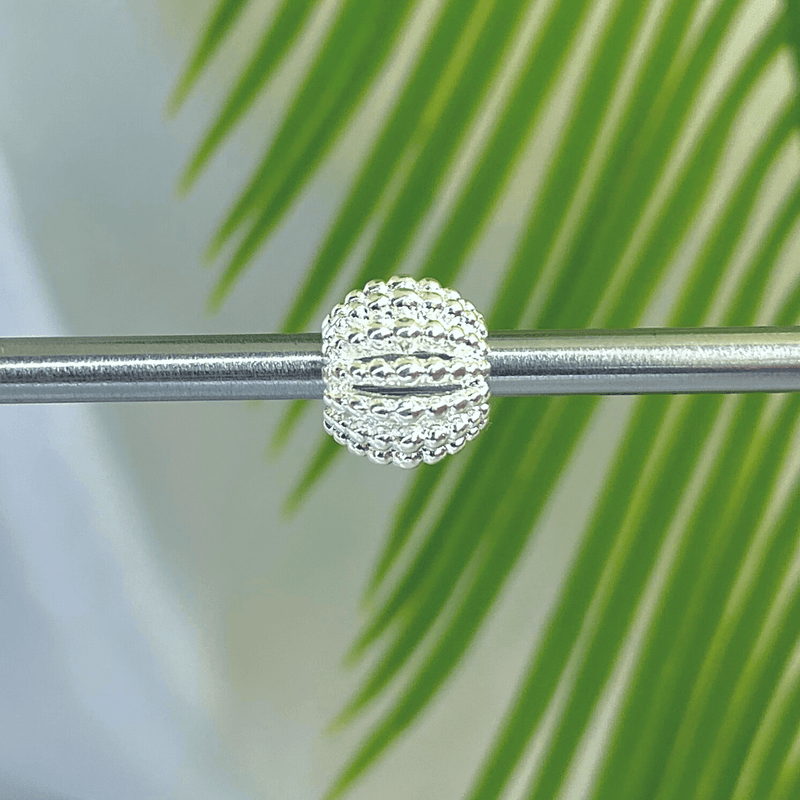 Berloque Separador Esfera Detalhada - Prata - Áurea Acessórios