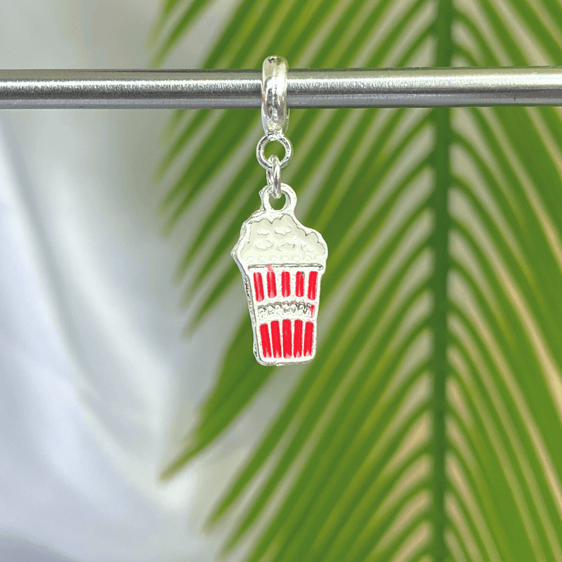 Berloque Banhado a Prata Pipoca - Prata - Áurea Acessórios