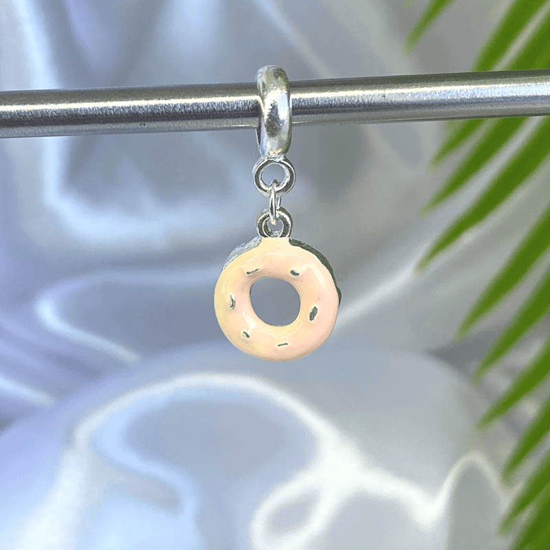 Berloque Pendurado Donut Rosa Resinado - Prata - Áurea Acessórios