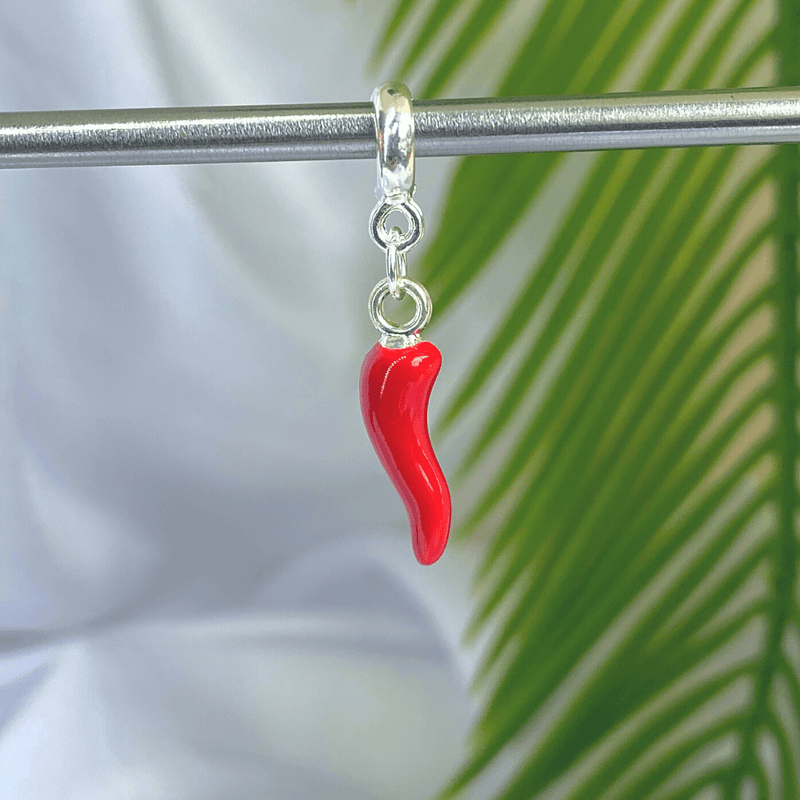 Berloque Pendurado Pimenta - Prata - Áurea Acessórios