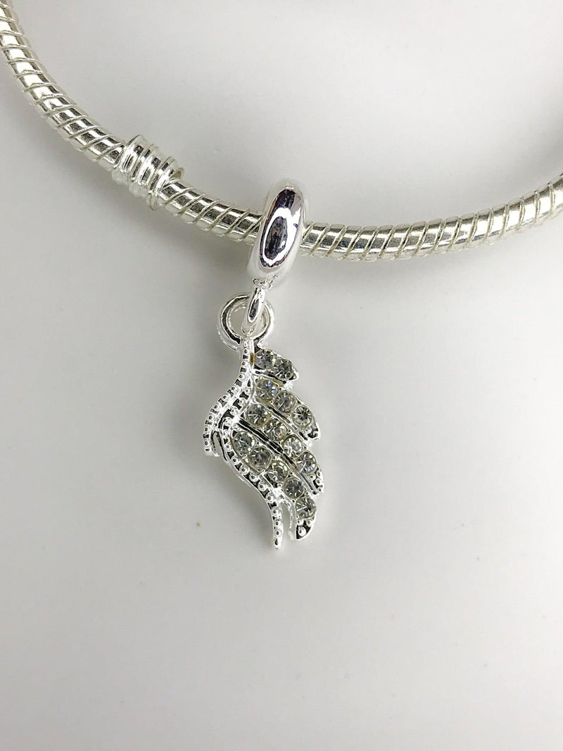 Berloque Pendurado Asas Cravejada - Prata - Áurea Acessórios