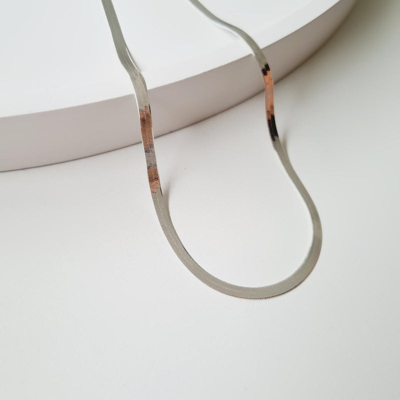 Colar Fita Laminado - Prata - Áurea Acessórios
